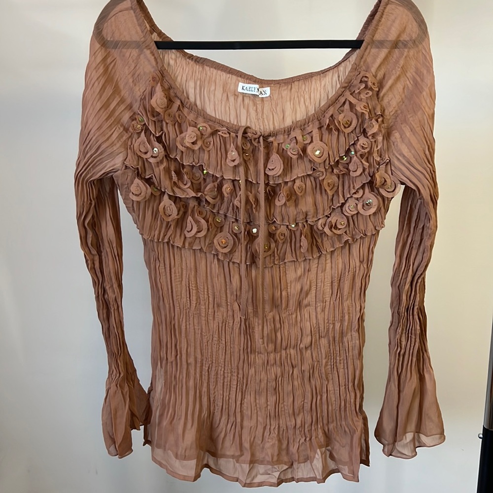 Top blouse size M lightweight long sleeve light brown/tan polyester